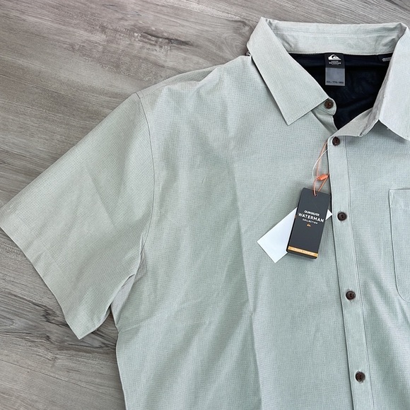 QUIKSILVER - WATERMAN TECH SHIRT - Picture 6 of 10